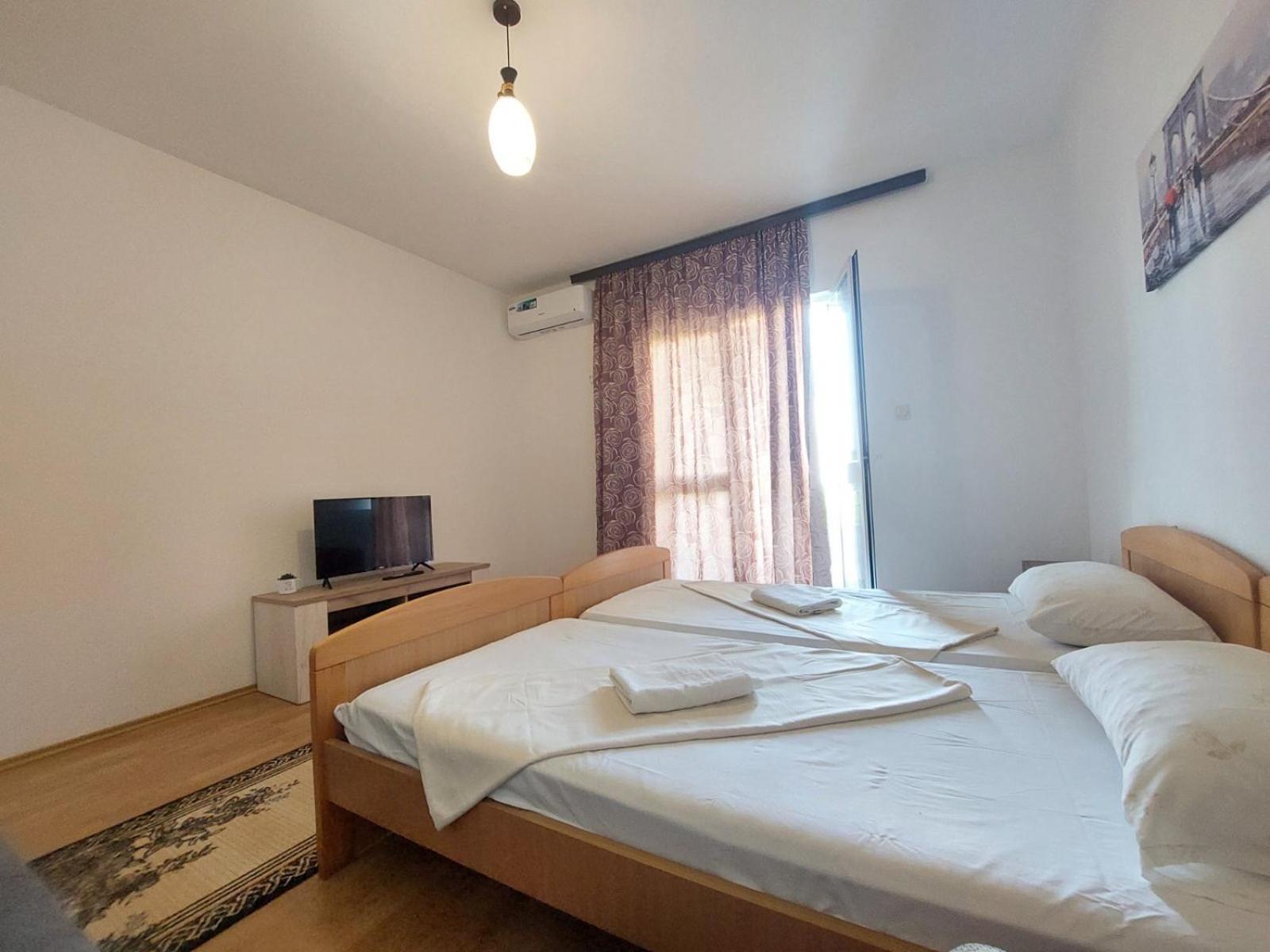 Apartaments Queen Ulcinj Exterior photo